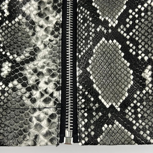 Thread & Supply Vegan Leather Snakeskin Print Zip Front Skirt Size XL NWT Black - Picture 9 of 14